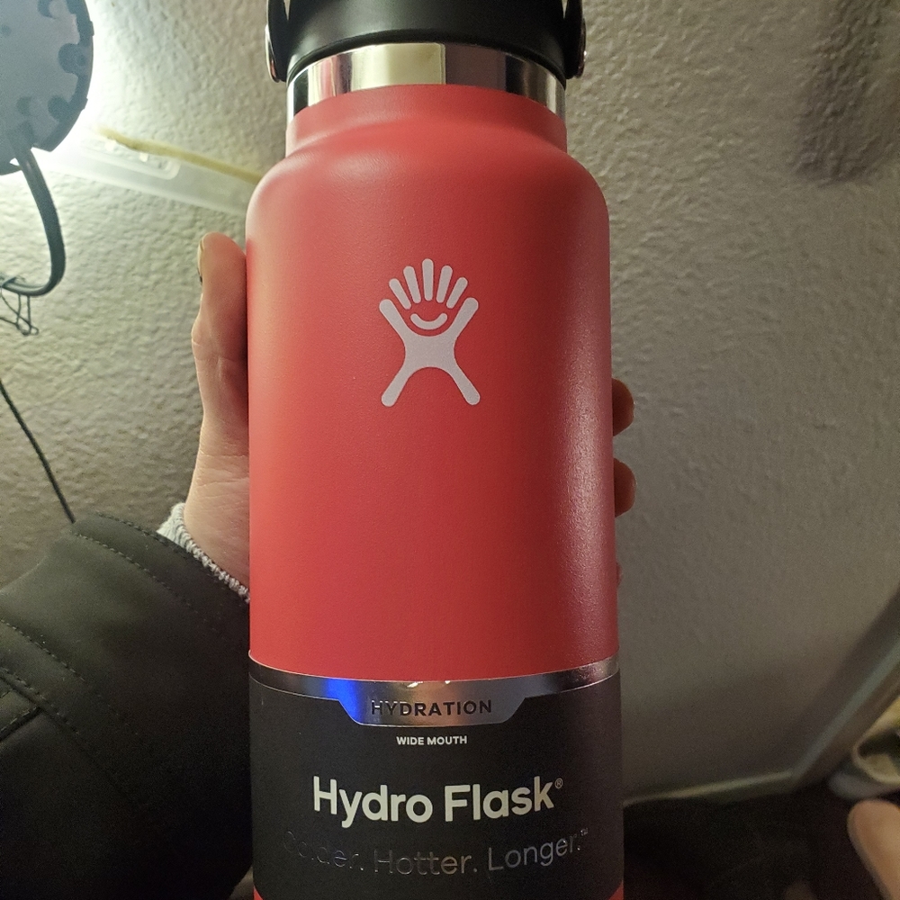 SOLD!!!Hydro Flask